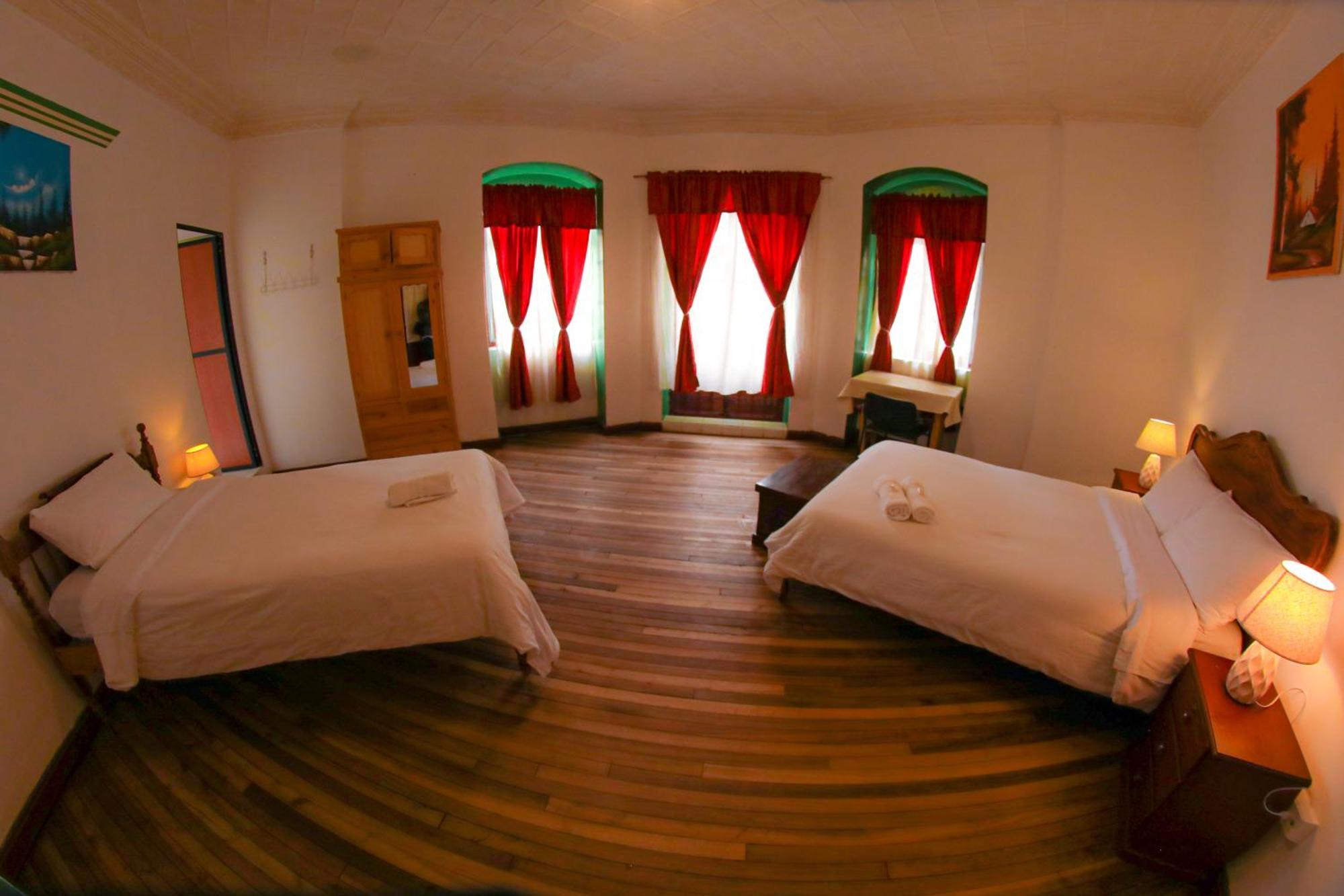 Vibes Aurik Hotel Quito Buitenkant foto
