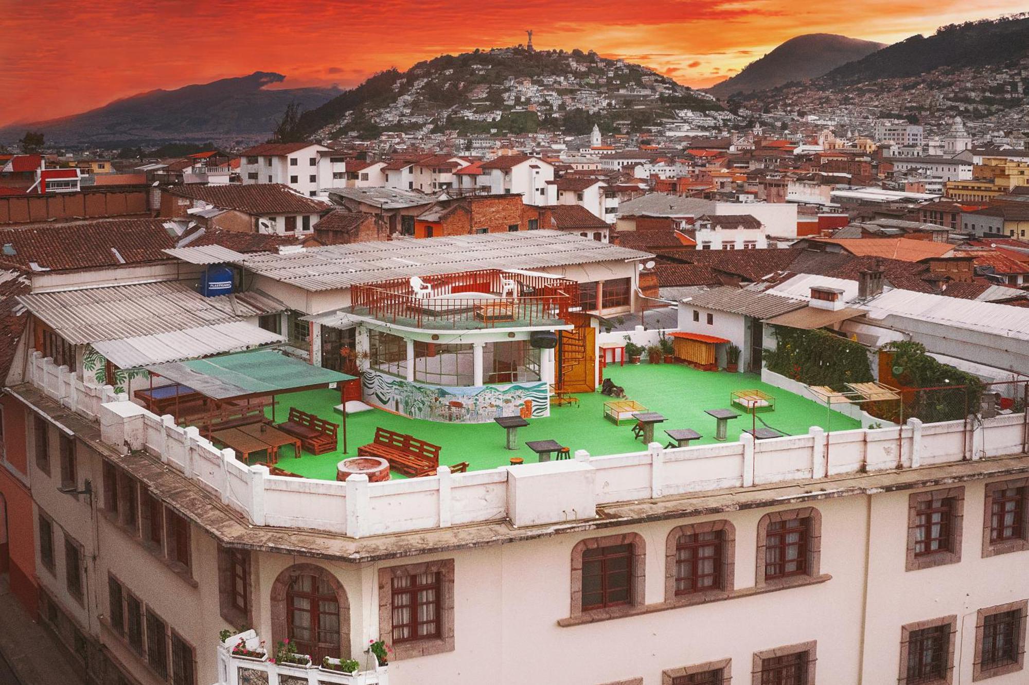 Vibes Aurik Hotel Quito Buitenkant foto